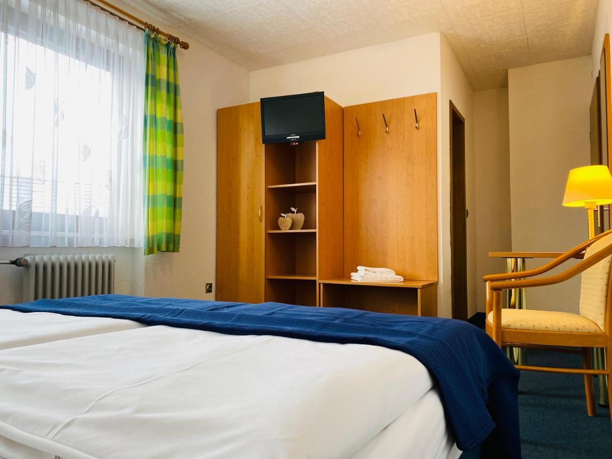 Hotel Zum Goldenen Adler Pfarrweisach Esterno foto