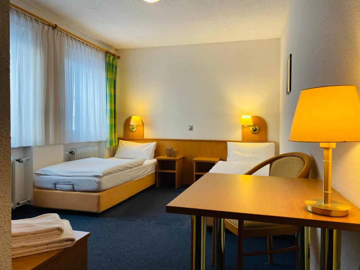 Hotel Zum Goldenen Adler Pfarrweisach Esterno foto